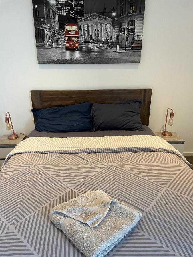 Luxury En-Suite Room Olympic Village In Shared Apartment London Kültér fotó