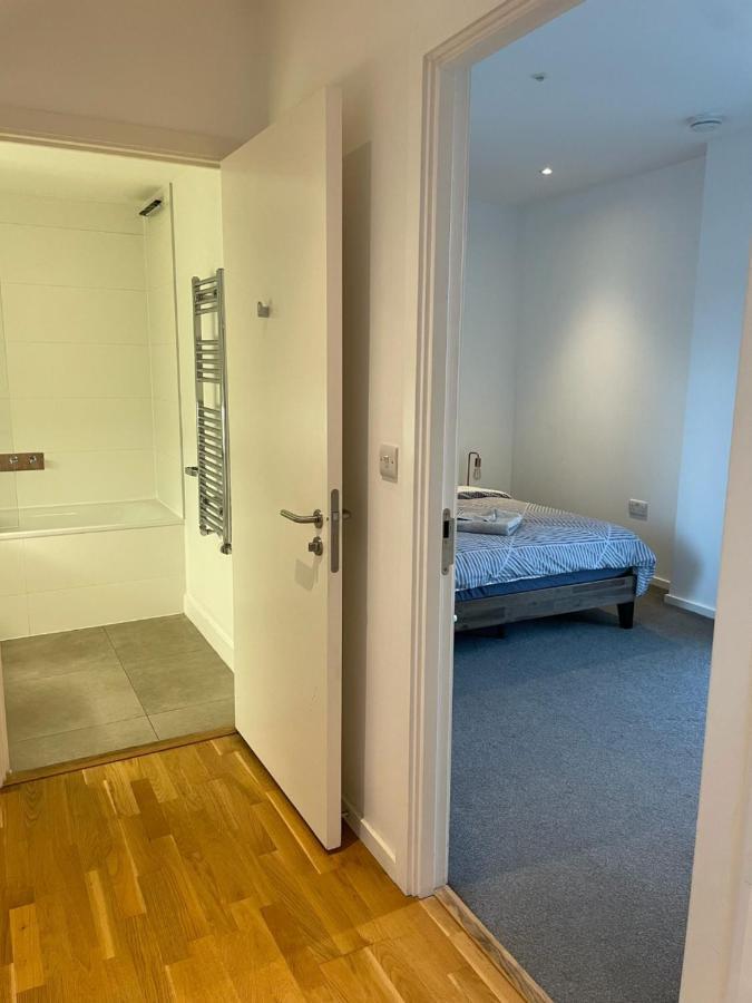 Luxury En-Suite Room Olympic Village In Shared Apartment London Kültér fotó